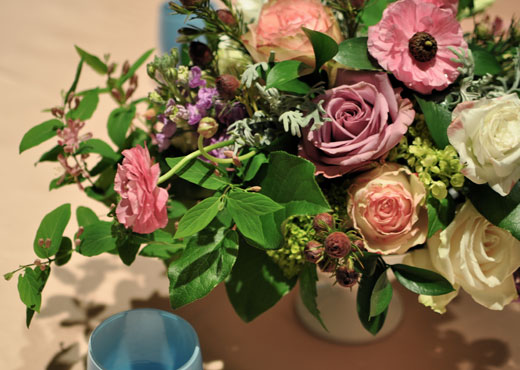 gold-lilac-pink-centerpiece-ms-dinner-of-champions-2011