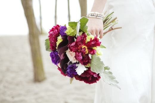 bride bouquet at Golden Gardens